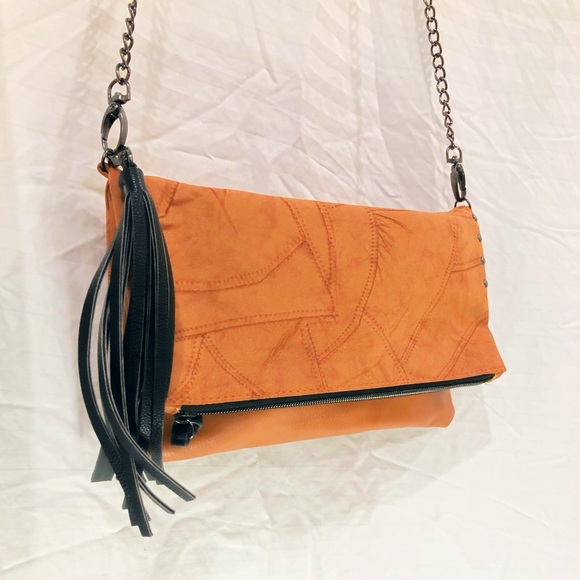 Tan leather crossbody bag - Picture 2 of 3